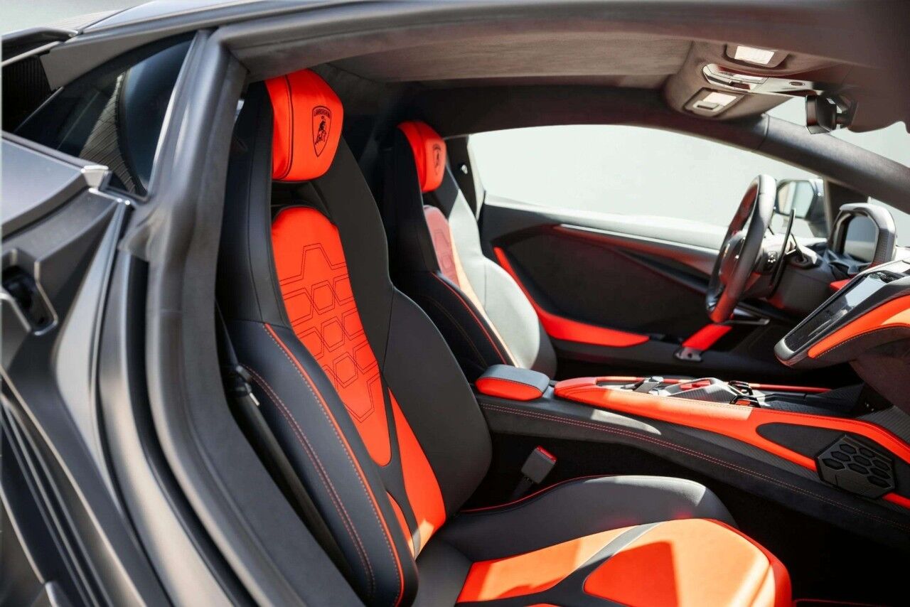 2025 Lamborghini Revuelto San Antonio TX