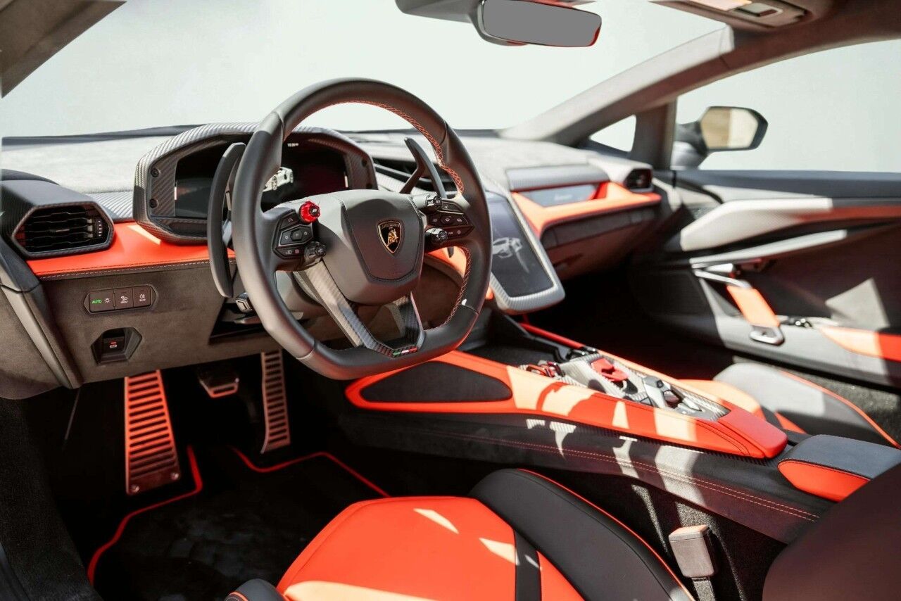 2025 Lamborghini Revuelto San Antonio TX