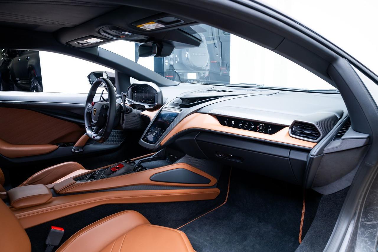 2025 Lamborghini Revuelto $168k in Options Full Body PPF Exterior Carbon Portland OR