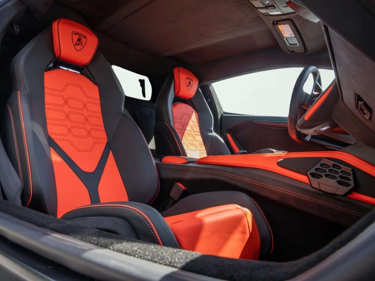 2025 Lamborghini Revuelto $767,087 MSRP San Antonio TX