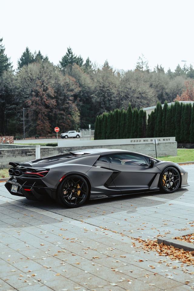 2025 Lamborghini Revuelto $833K MSRP *Loaded* Portland OR