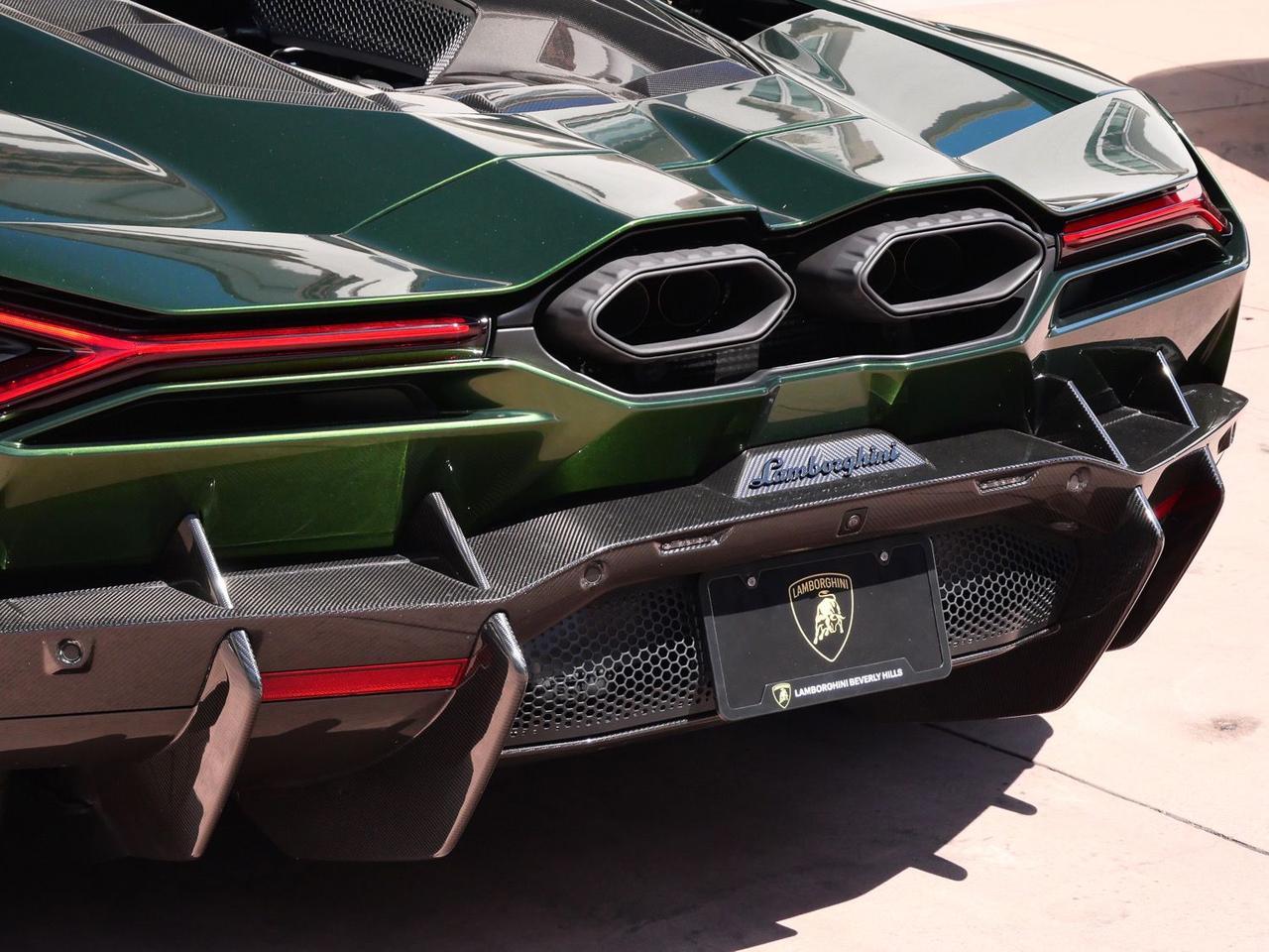 2025 Lamborghini Revuelto Base Base Lawrence KS