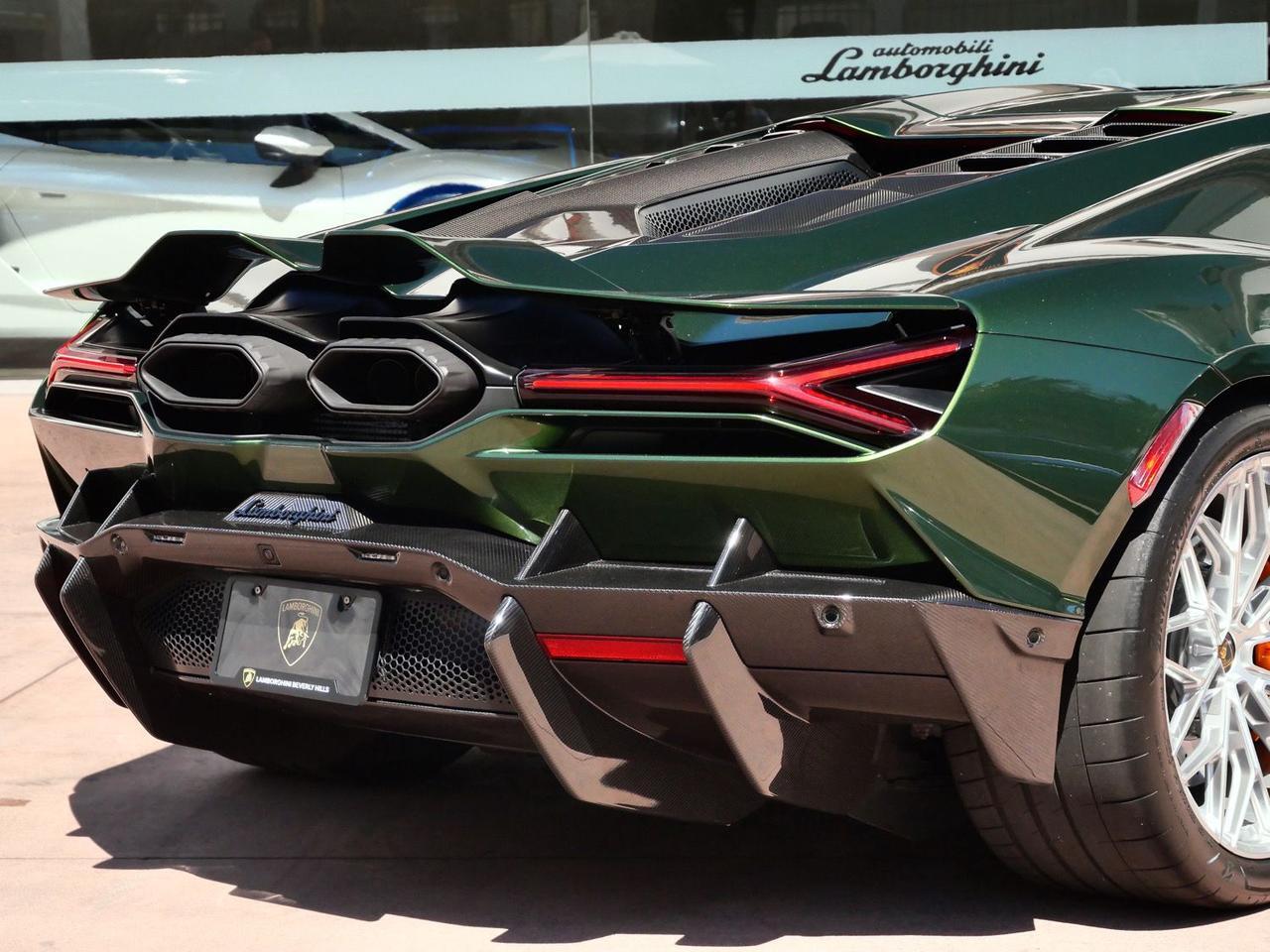 2025 Lamborghini Revuelto Base Base Lawrence KS