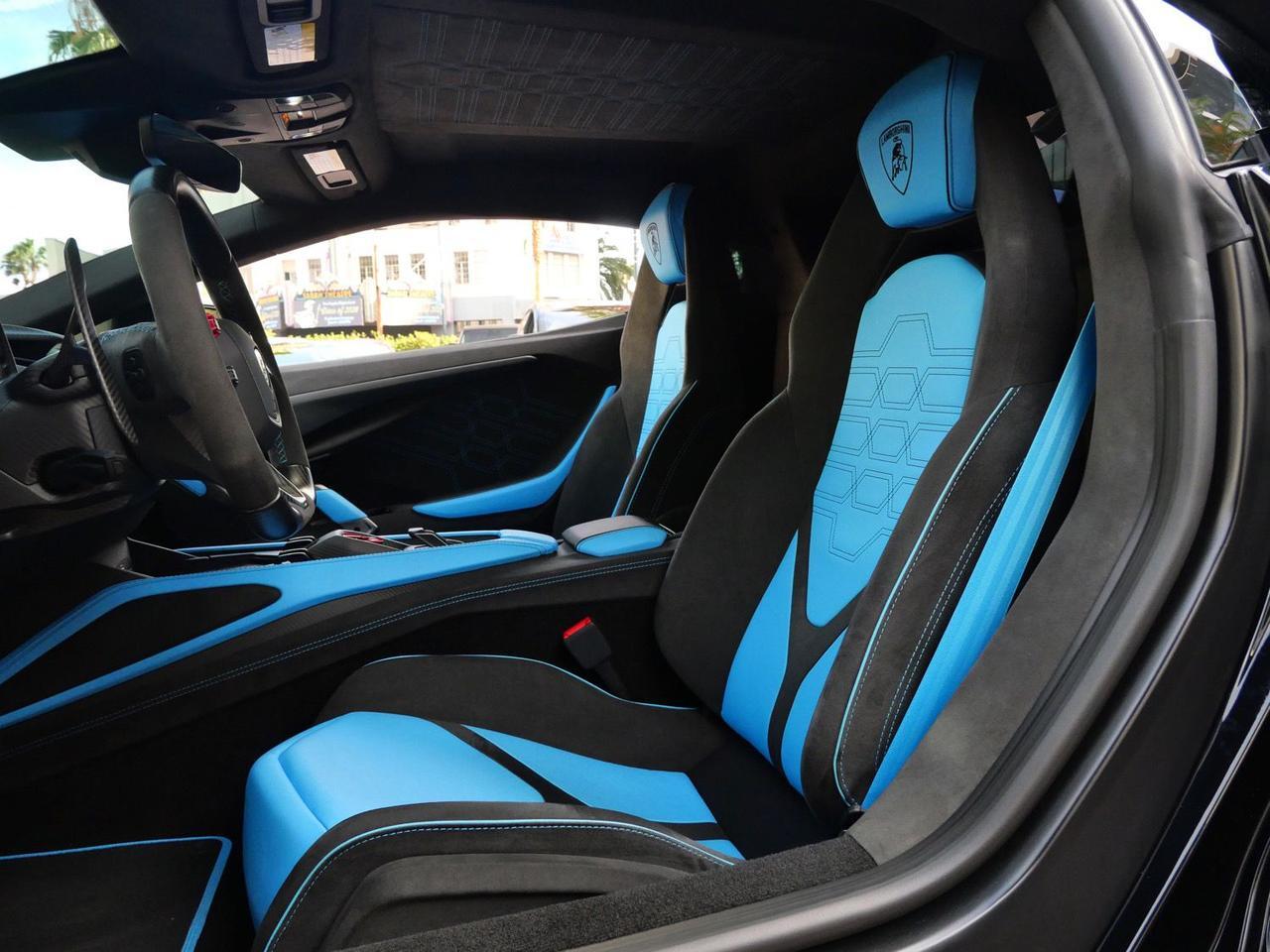 2025 Lamborghini Revuelto Base Base Lawrence KS