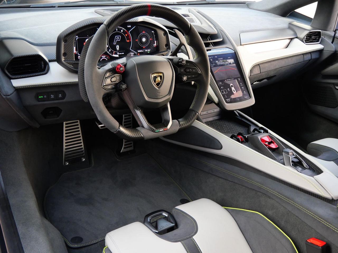 2025 Lamborghini Revuelto Base Base Lawrence KS