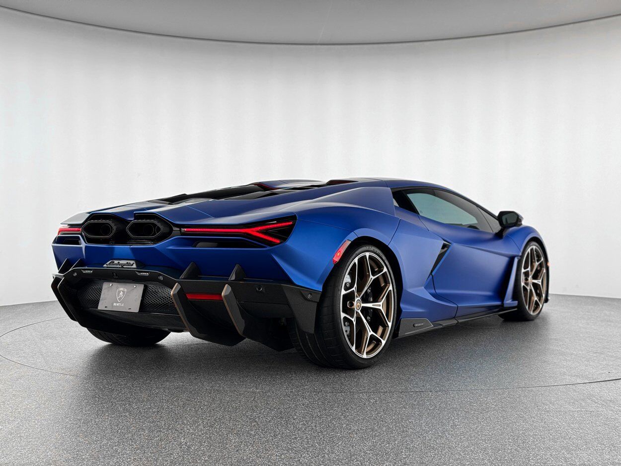 2025 Lamborghini Revuelto Base Bellevue WA