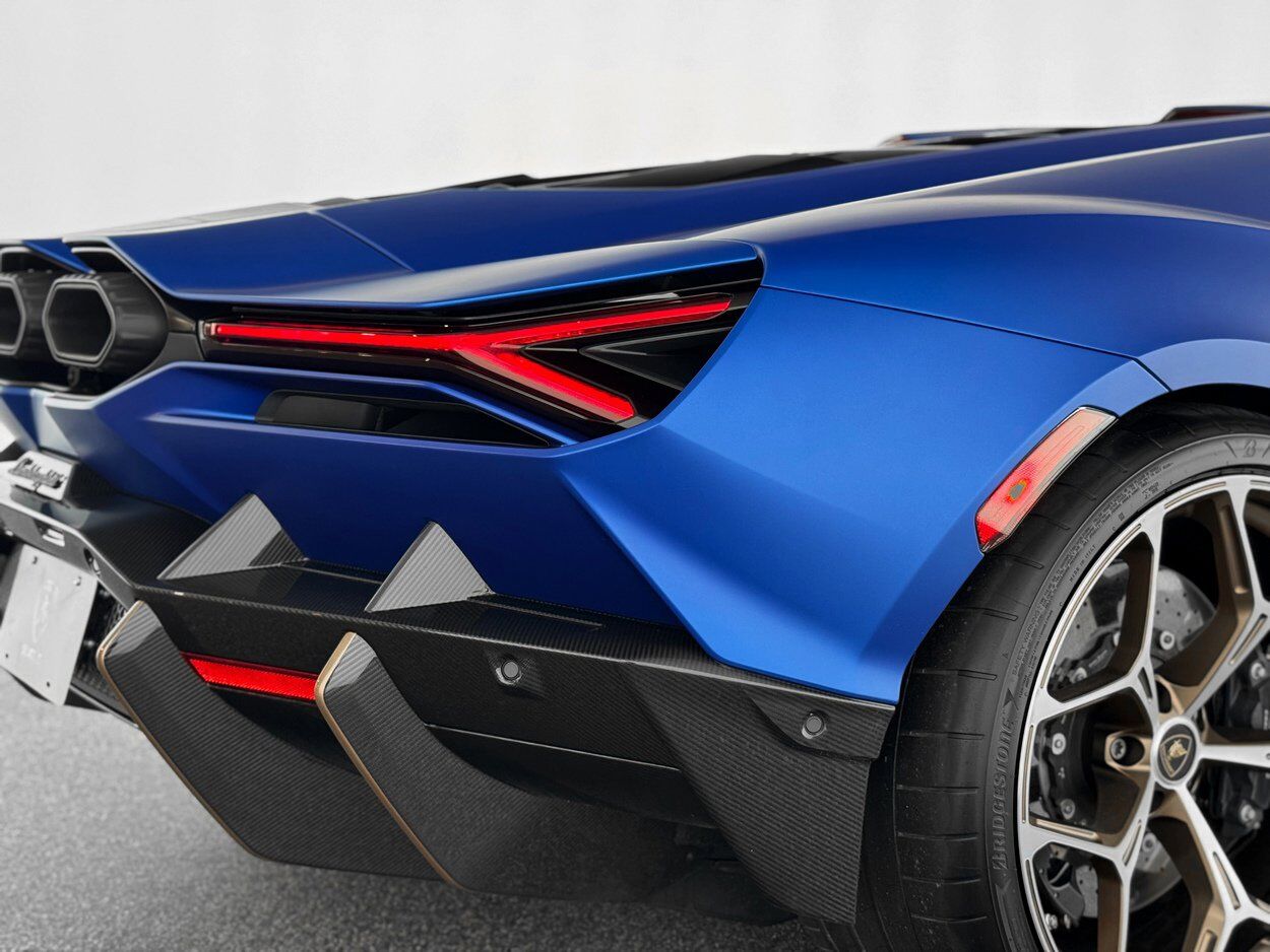 2025 Lamborghini Revuelto Base Bellevue WA
