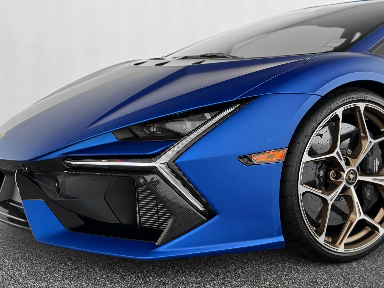2025 Lamborghini Revuelto Base Bellevue WA