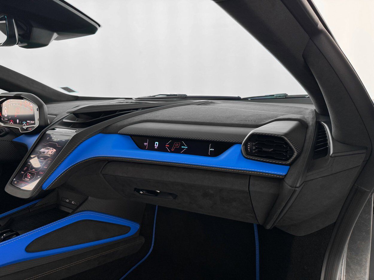 2025 Lamborghini Revuelto Base Bellevue WA