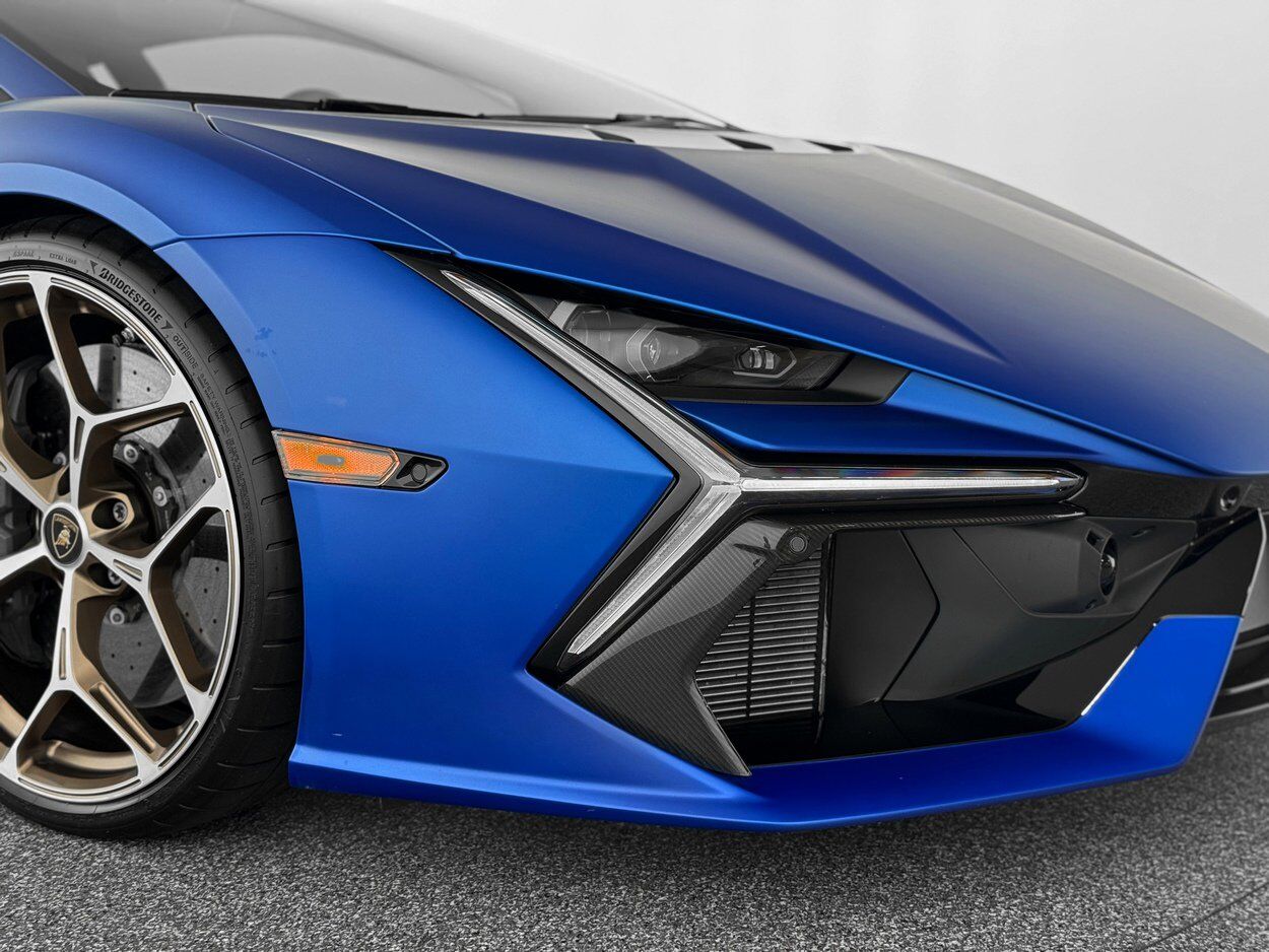 2025 Lamborghini Revuelto Base Bellevue WA