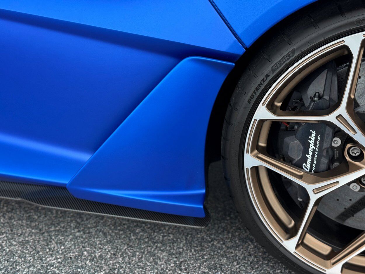 2025 Lamborghini Revuelto Base Bellevue WA