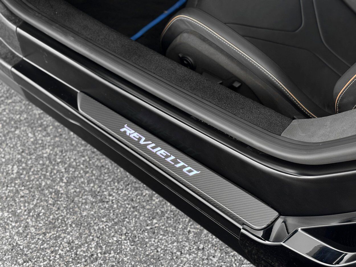 2025 Lamborghini Revuelto Base Bellevue WA