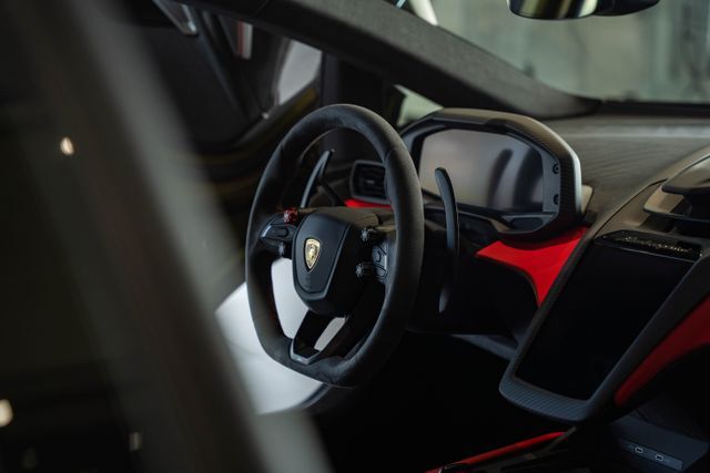 2025 Lamborghini Revuelto Base Paramus NJ