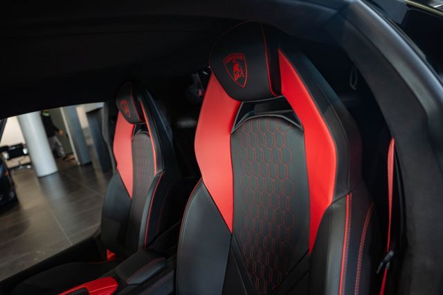 2025 Lamborghini Revuelto Base Paramus NJ