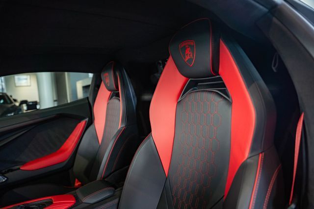 2025 Lamborghini Revuelto Base Paramus NJ