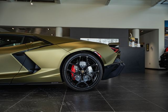 2025 Lamborghini Revuelto Base Paramus NJ