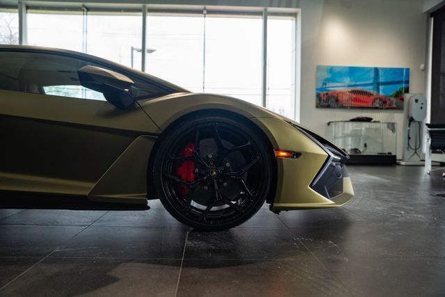 2025 Lamborghini Revuelto Base Paramus NJ