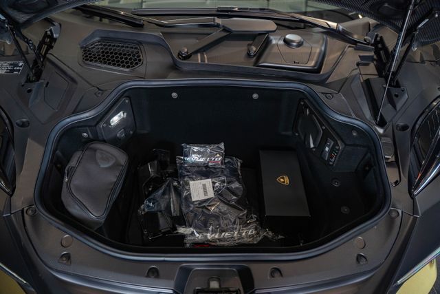 2025 Lamborghini Revuelto Base Paramus NJ