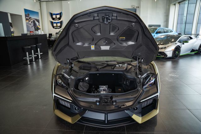 2025 Lamborghini Revuelto Base Paramus NJ
