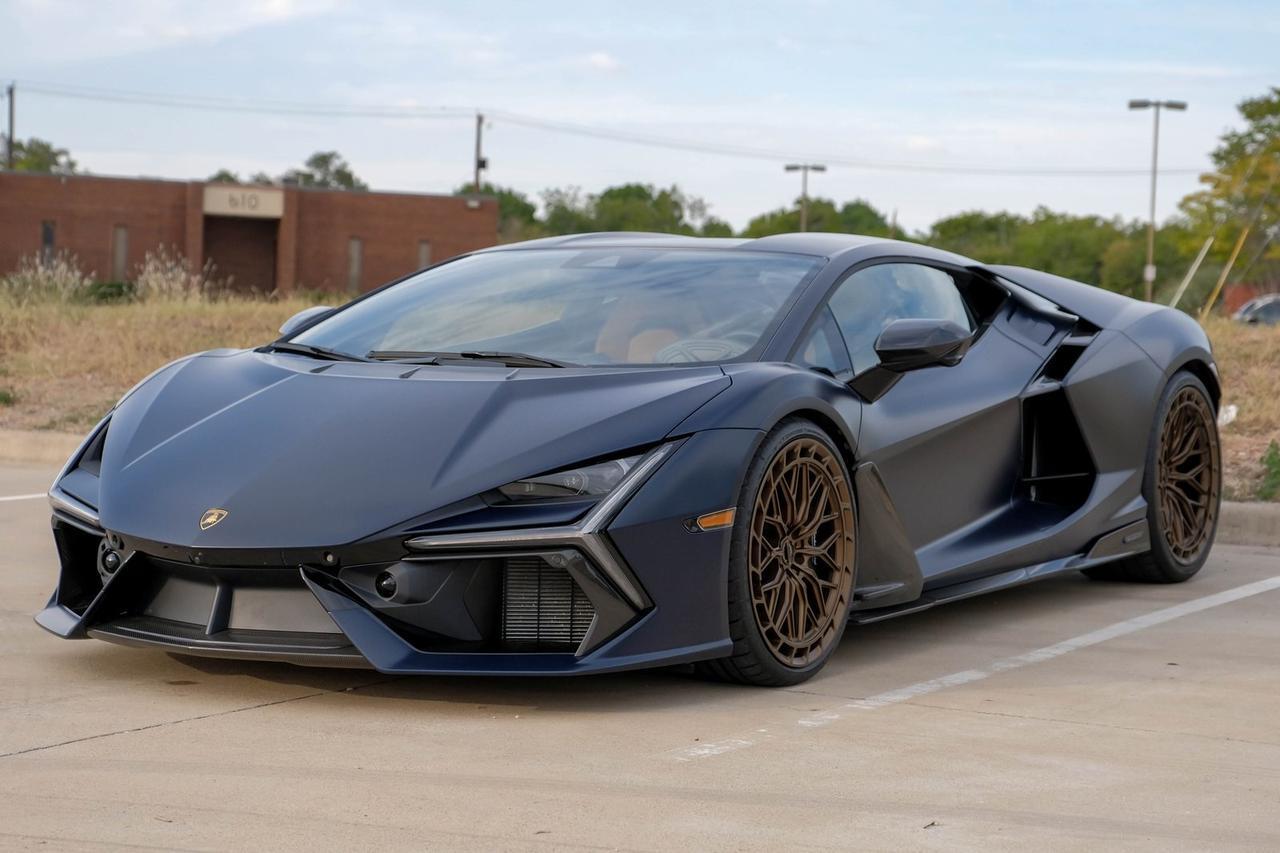 2025 Lamborghini Revuelto Base Richardson TX
