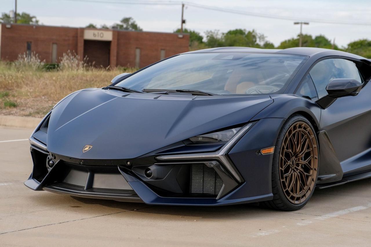 2025 Lamborghini Revuelto Base Richardson TX