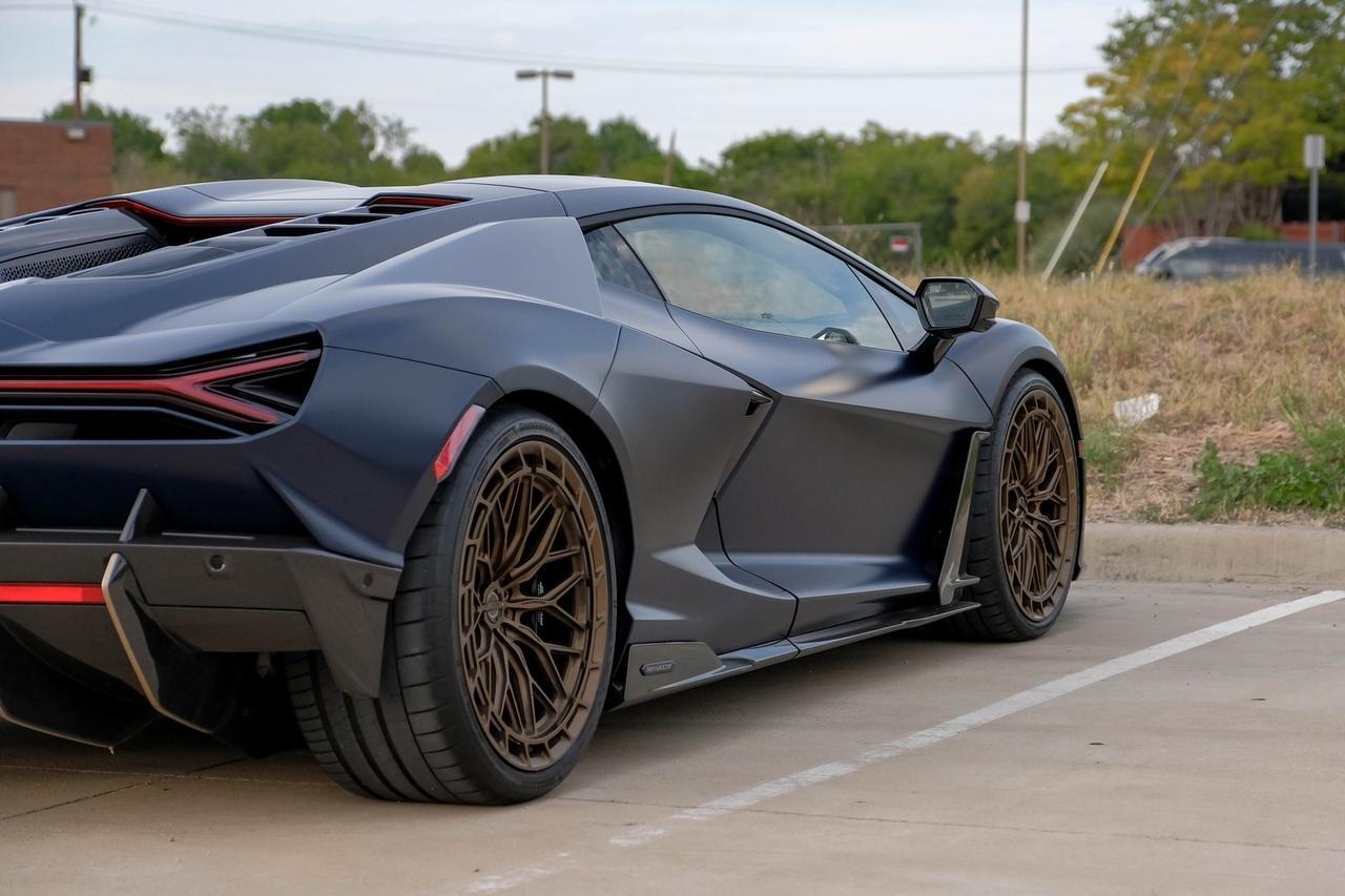 2025 Lamborghini Revuelto Base Richardson TX
