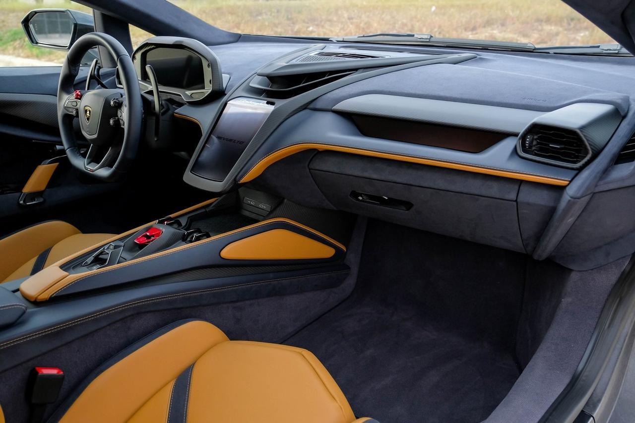 2025 Lamborghini Revuelto Base Richardson TX