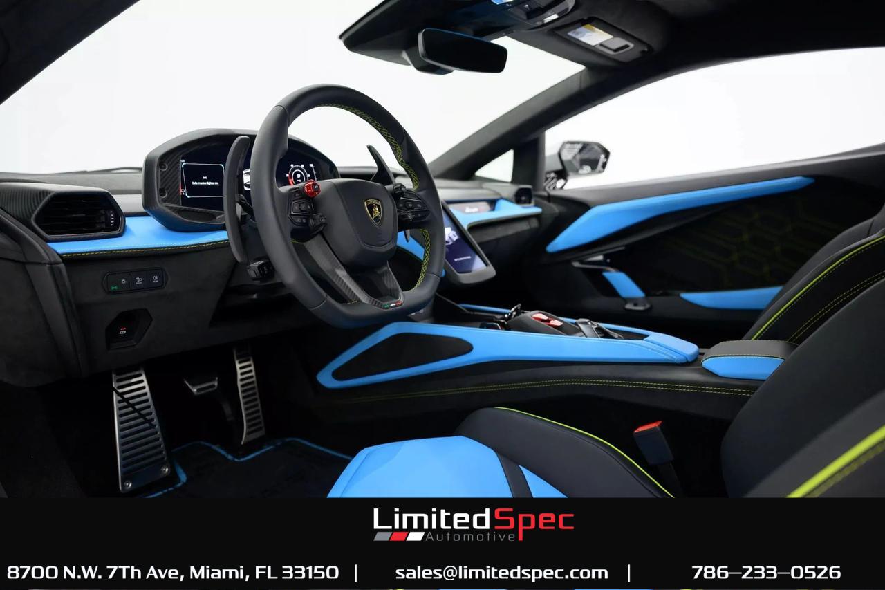 2025 Lamborghini Revuelto Coupe 2D Miami FL