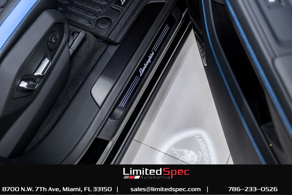 2025 Lamborghini Urus Miami FL