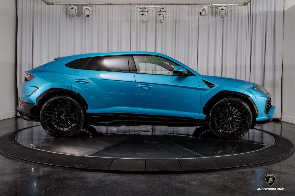 2025 Lamborghini Urus North Miami Beach FL