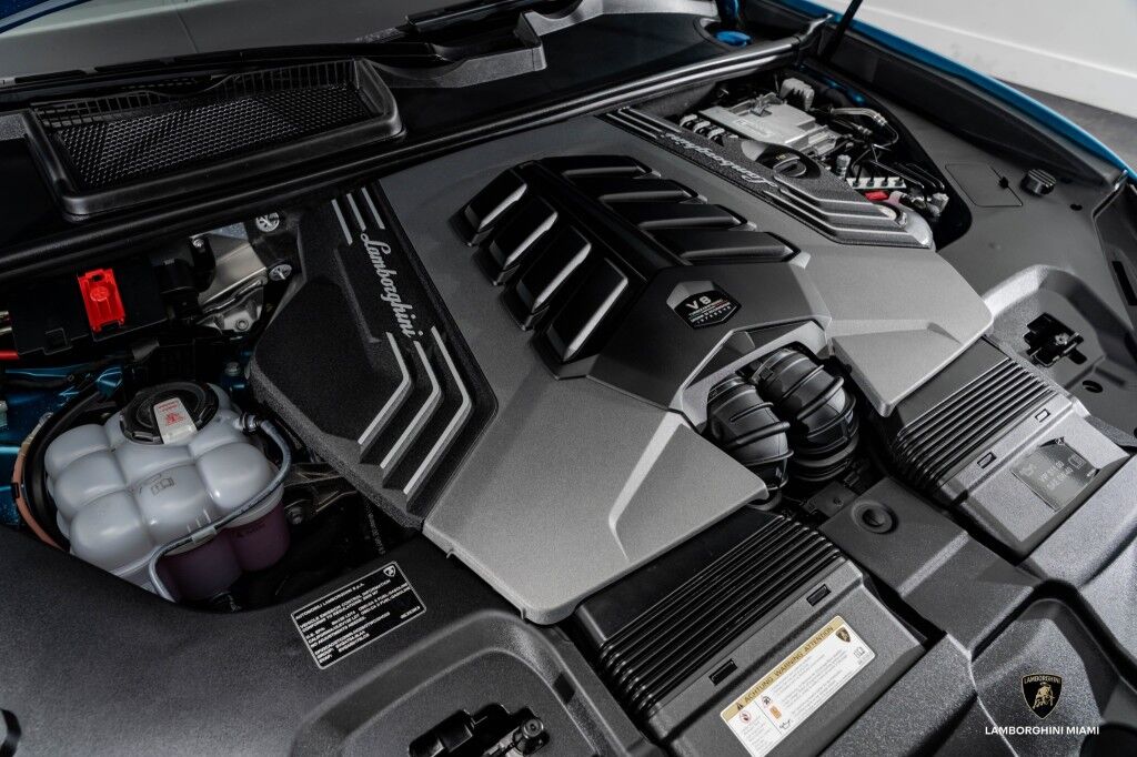 2025 Lamborghini Urus North Miami Beach FL