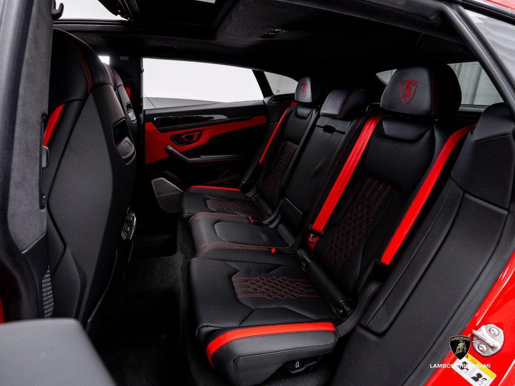 2025 Lamborghini Urus SE AWD North Miami Beach FL