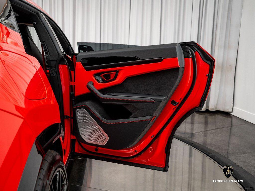 2025 Lamborghini Urus SE AWD North Miami Beach FL