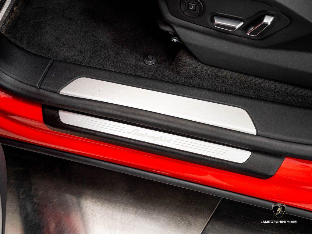 2025 Lamborghini Urus SE AWD North Miami Beach FL