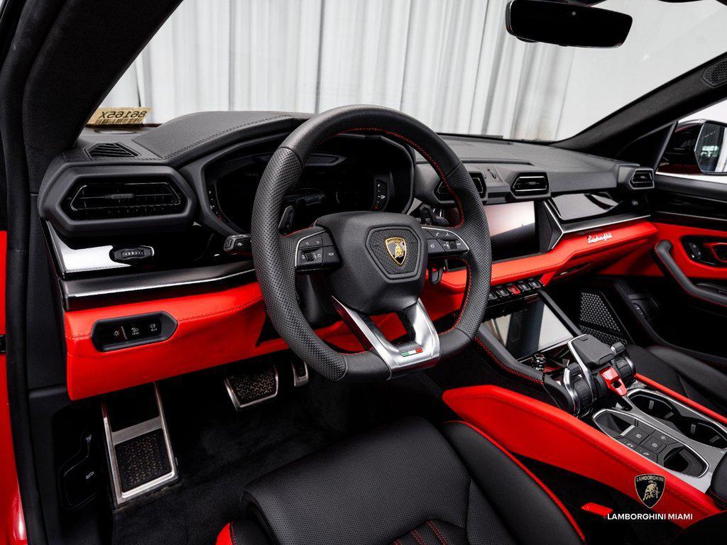 2025 Lamborghini Urus SE AWD North Miami Beach FL