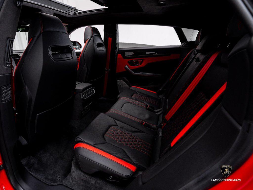 2025 Lamborghini Urus SE AWD North Miami Beach FL