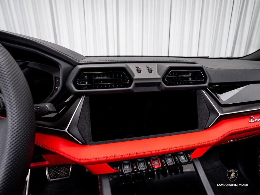 2025 Lamborghini Urus SE AWD North Miami Beach FL