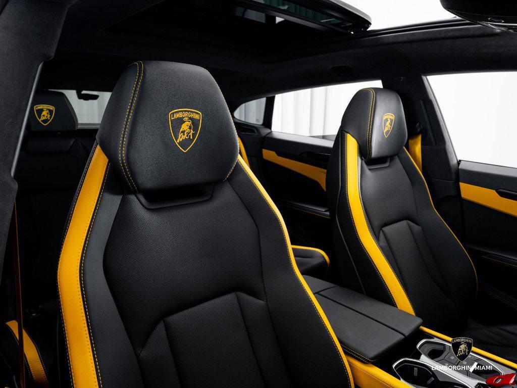 2025 Lamborghini Urus SE AWD North Miami Beach FL