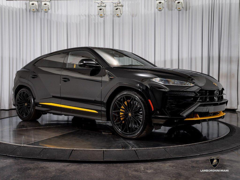 2025 Lamborghini Urus SE AWD North Miami Beach FL