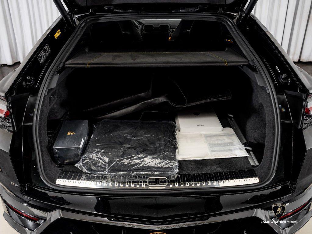 2025 Lamborghini Urus SE AWD North Miami Beach FL