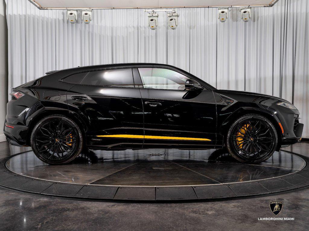 2025 Lamborghini Urus SE AWD North Miami Beach FL