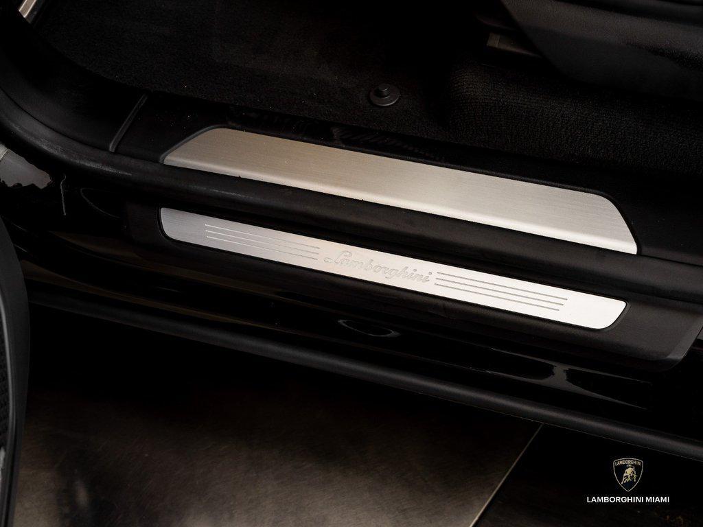 2025 Lamborghini Urus SE AWD North Miami Beach FL