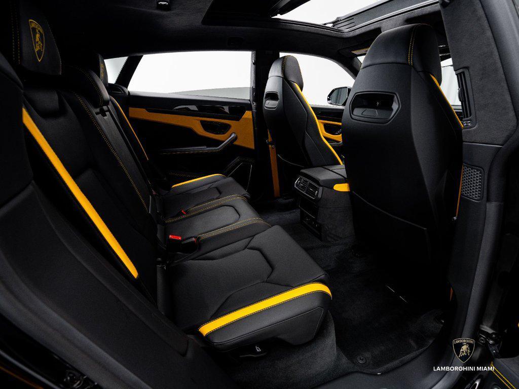 2025 Lamborghini Urus SE AWD North Miami Beach FL