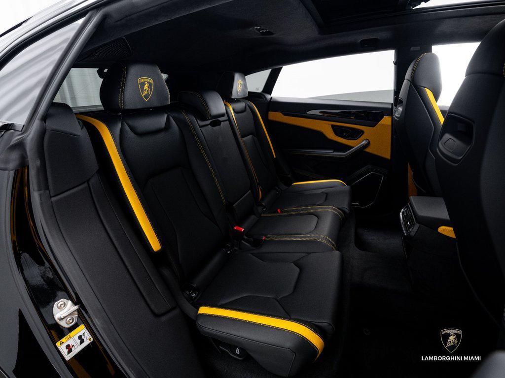 2025 Lamborghini Urus SE AWD North Miami Beach FL