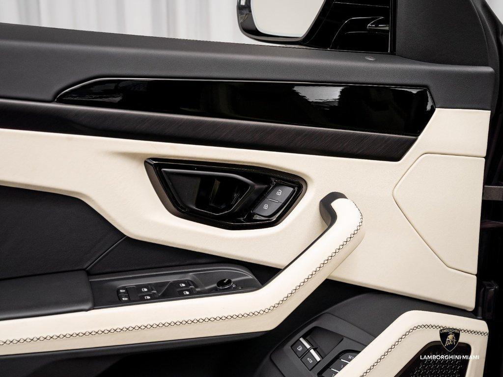 2025 Lamborghini Urus SE AWD North Miami Beach FL
