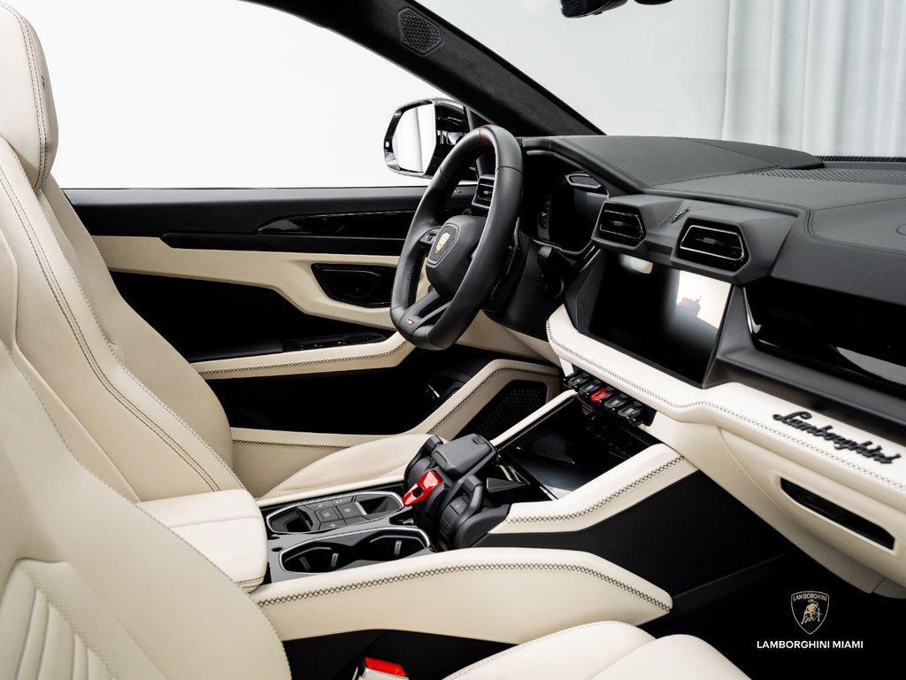 2025 Lamborghini Urus SE AWD North Miami Beach FL