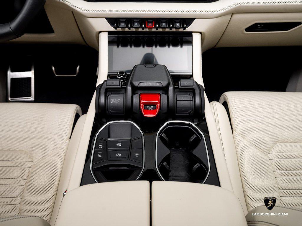 2025 Lamborghini Urus SE AWD North Miami Beach FL