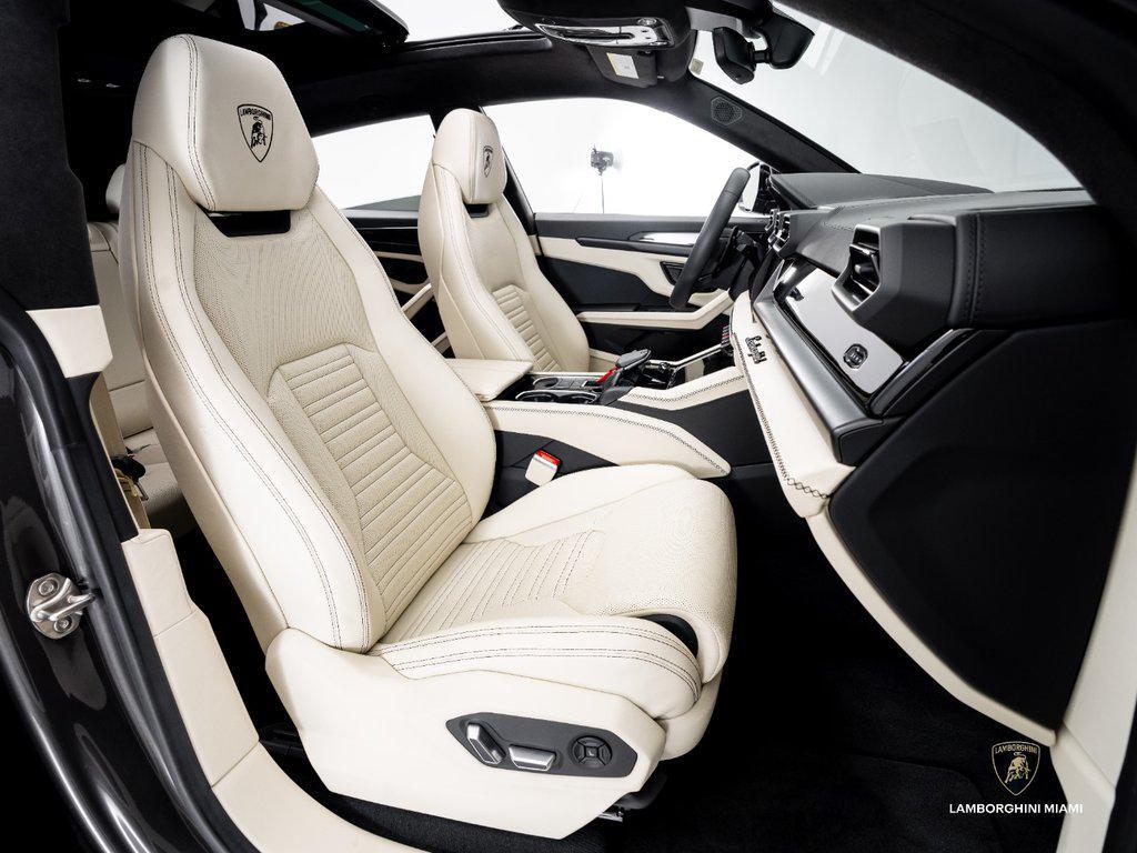 2025 Lamborghini Urus SE AWD North Miami Beach FL