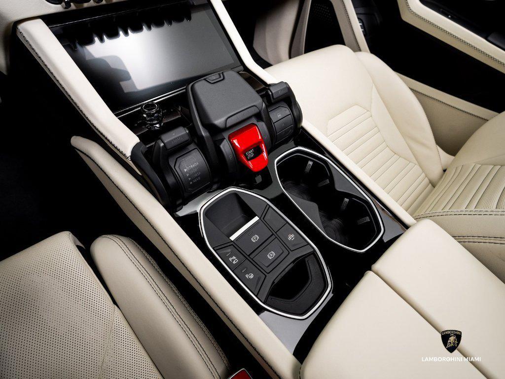 2025 Lamborghini Urus SE AWD North Miami Beach FL