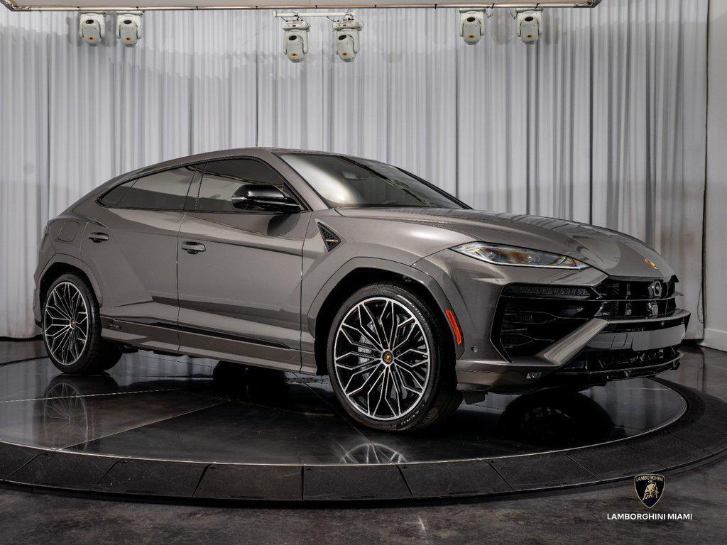 2025 Lamborghini Urus SE AWD North Miami Beach FL